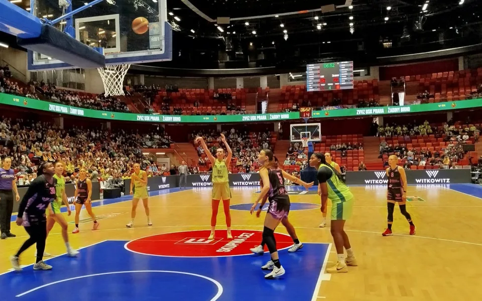 Jihlava přepsala divácký rekord ženského basketbalu, dorazily skoro čtyři tisíce diváků