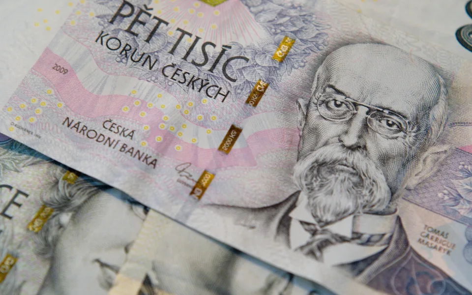 Zákazník ztratil v židenických potravinách desítky tisíc. Hledají ho strážníci