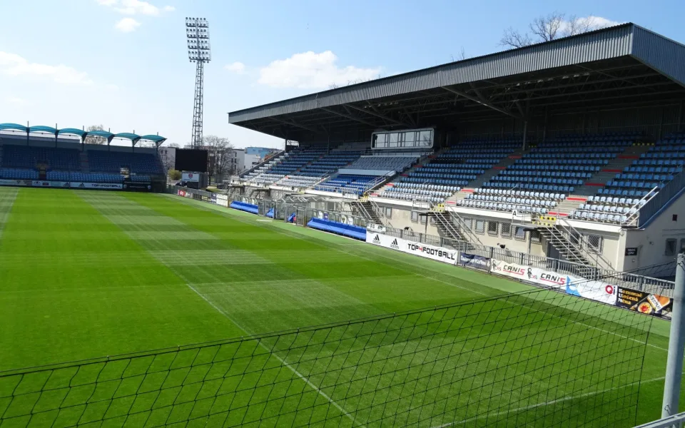 Tahle parta by měla z Dynama zmizet, napsal hejtman Kuba. Do sporu o klub vstupuje i kraj