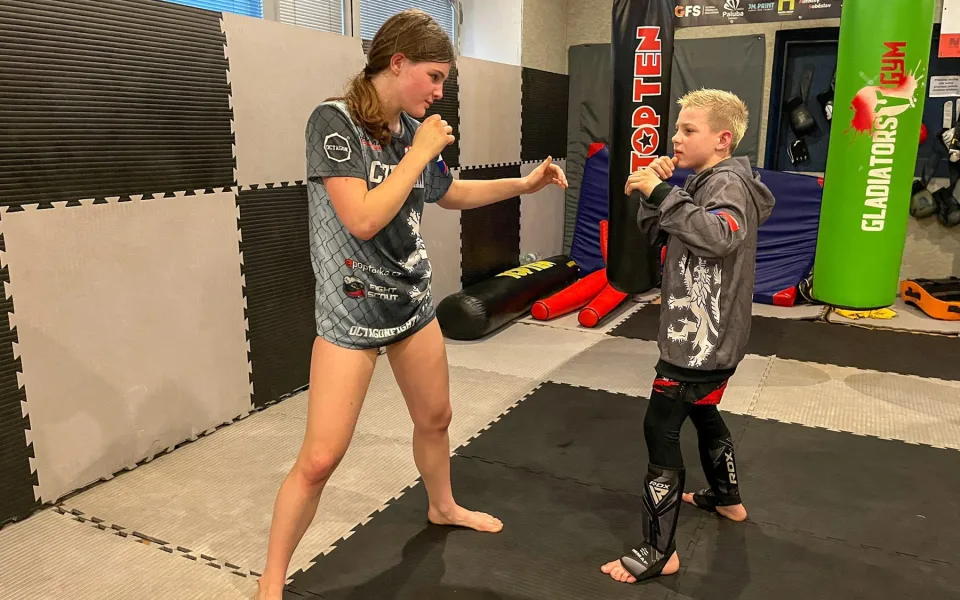 Česká reprezentace míří na mistrovství Evropy MMA do Řecka.