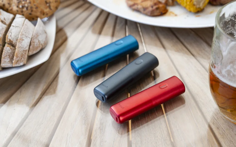 Philip Morris ČR a.s. uvádí na trh BONDS 2 by IQOS, nové zařízení na nahřívání tabáku