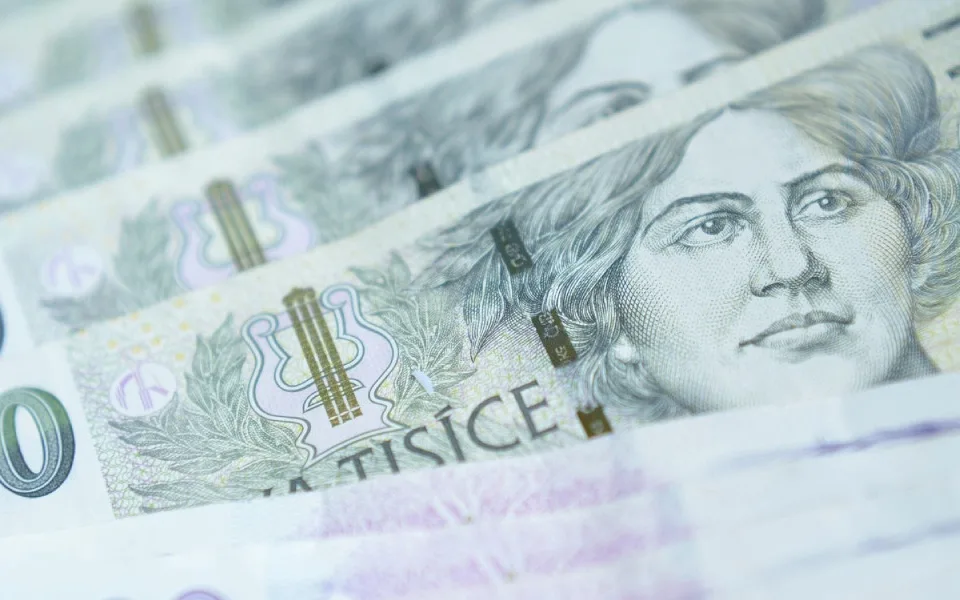 Zahraniční obchod skončil v květnu přebytkem 9,9 miliardy korun