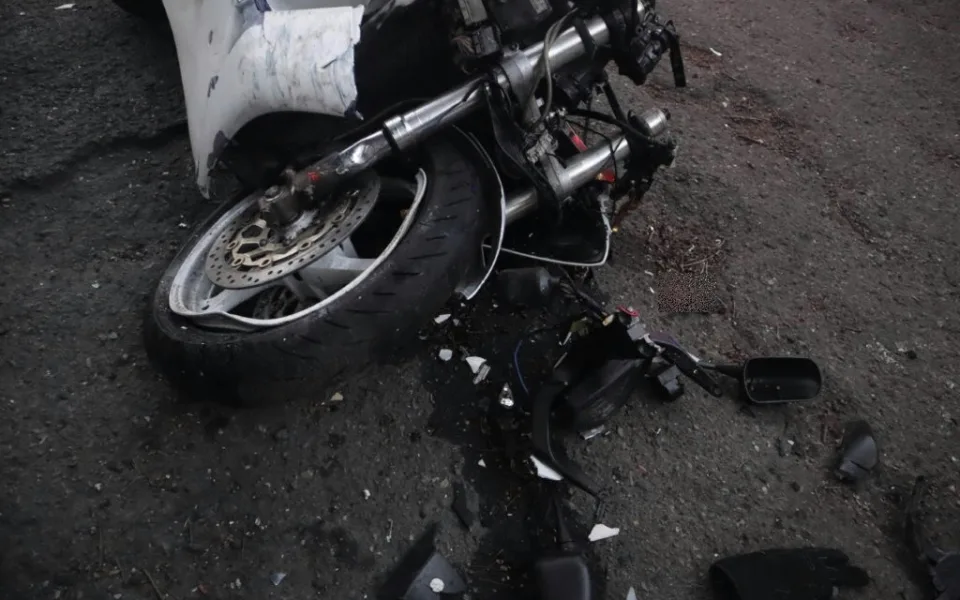 Novou motorku si užil jen pár hodin. Vlastní chyba ho stála život