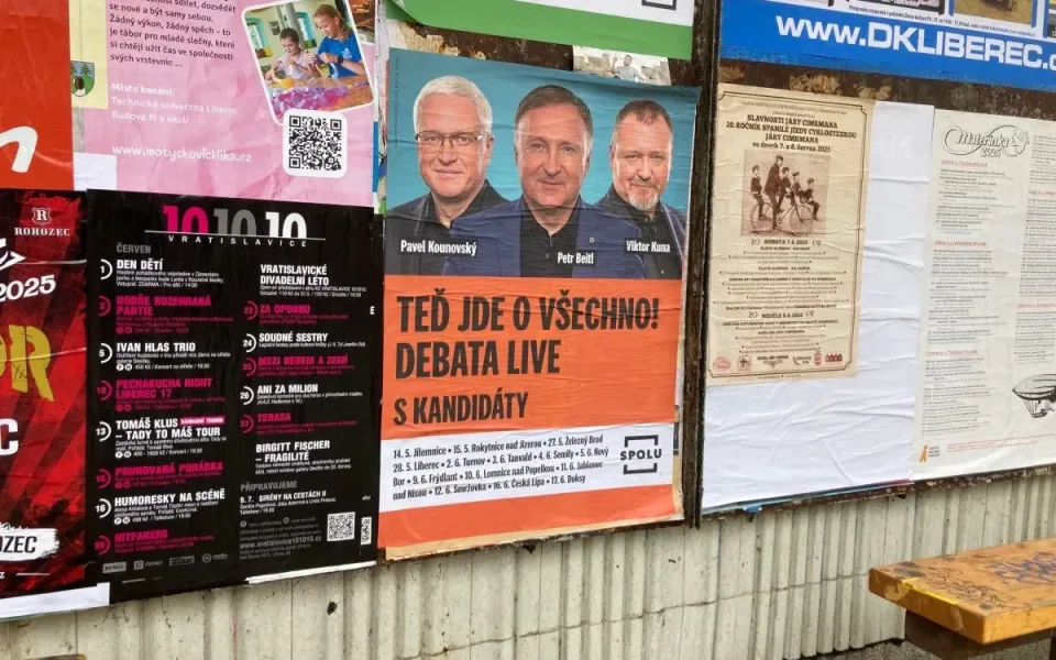 Obce v Libereckém kraji řeší před volbami politickou reklamu, pravidla zpřísnila