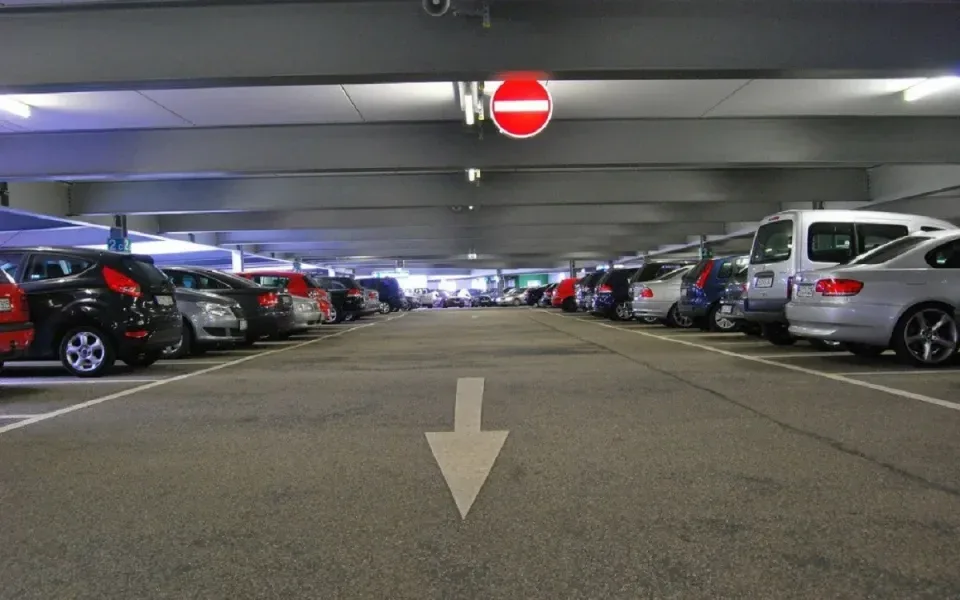 V Jihlavě mají vzniknout dva parkovací domy. Další se rýsuje na Březinkách