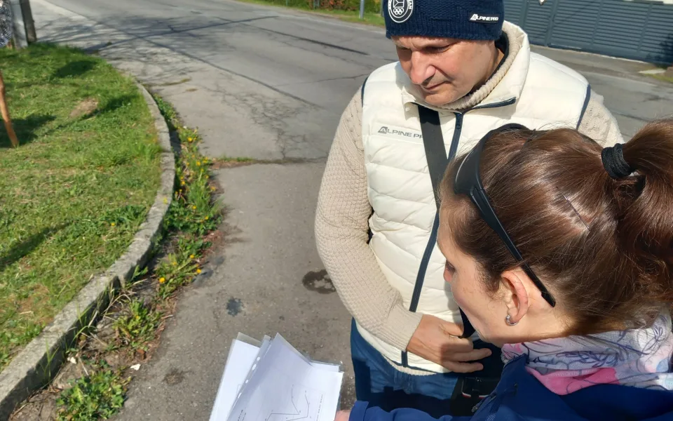 Hluk obtěžuje Jihlavany na Pávově i u Kronospanu, město ho nechává odborně měřit