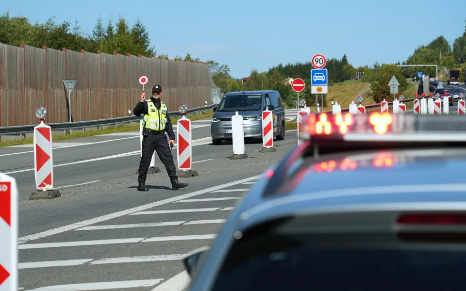 Hranice se Slovenskem pod kontrolou. Policisté nacvičovali jejich ochranu